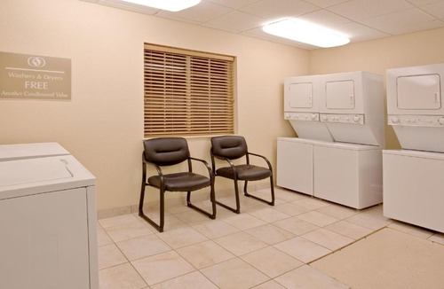 Polaris Hotel | Candlewood Suites Polaris by IHG