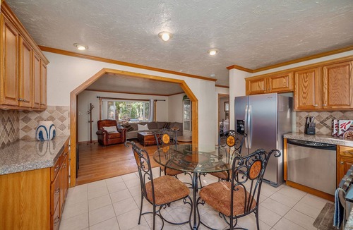 Sierra Tract House | Centrally Located, Near Trails, Hot Tub Pet Friendly 2450P