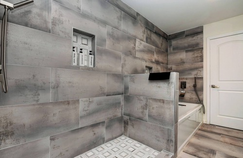 Columbus House | CG Suites Entire home in Columbus, Ohio 16+ guests5 bedrooms9 beds5 baths