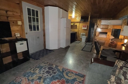 Aroostook Cabin | Charming 1-bedroom cabin with heat & ac in cozy Oakfield