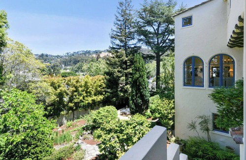 Claremont House | Charming 1924 unit with garden, modern updates, and serene Berkeley views.