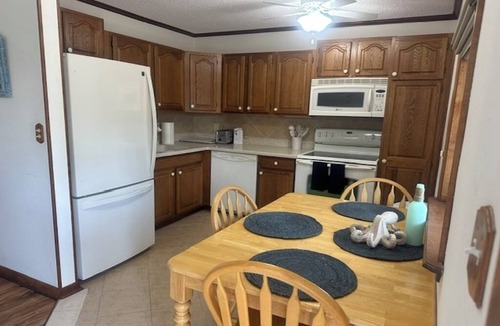 Caine Woods Condo | Charming 2-bedroom condo with WiFi, AC in fantastic North Ocean City