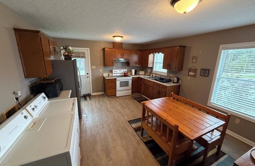 Lewisburg House | Charming 2-bedroom farmhouse in serene Lewisburg