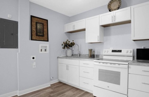 West Columbus House | Charming 2-bedroom house with AC, WiFi in Columbus