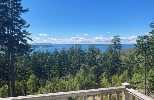 Herricks Cottage | Charming 2-bedroom cottage overlooking Penobscot Bay with WiFi