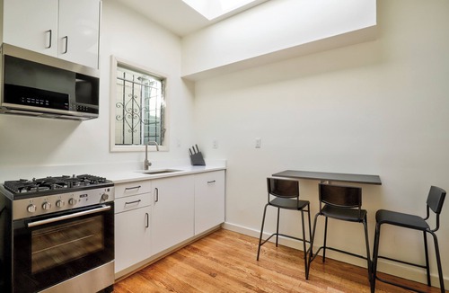 Mission District Cottage | Charming 2BR Mission Cottage - Walk to Tartine!
