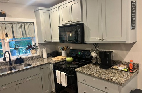 Morganton Cottage | Charming 3-bedroom cottage in beautiful Morganton, GA
