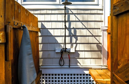 Camp Ellis Cottage | Charming 3-bedroom cottage in beautiful Camp Ellis, Saco, Maine.