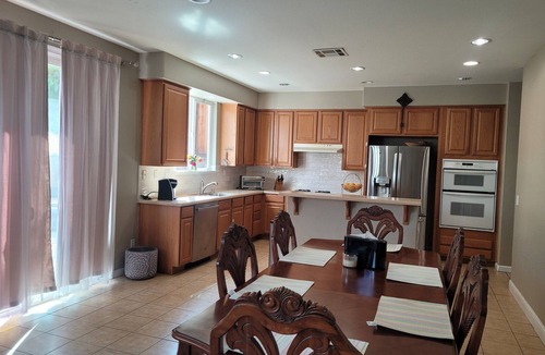 Pittsburg House | Charming 3-bedroom house with AC, WiFi in peaceful Bay Point