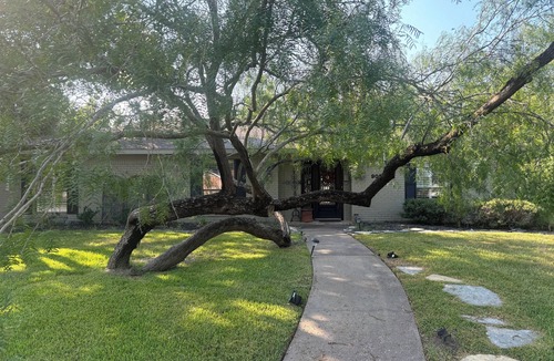 Bryan House | Charming 3-bedroom home in quiet Bryan neighborhood in the heart of AggieLand!