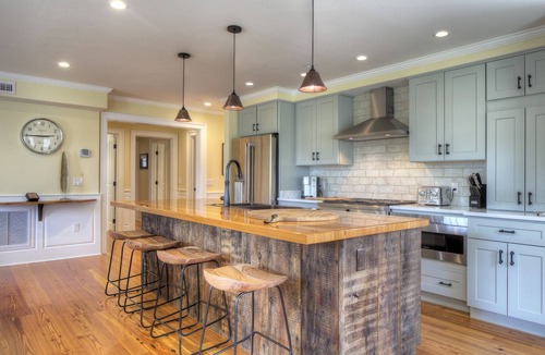 Newport House | Charming 5 Bedroom 8 Bath Home steps from Trinity Church & Downtown Newport