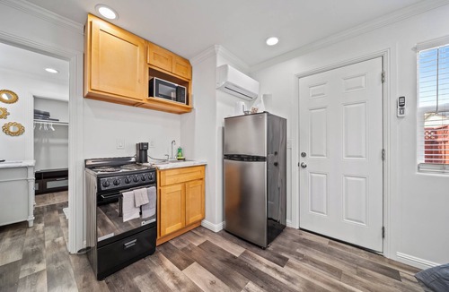 South San Jose House | Charming bungalow with AC and WiFi in brilliant San Jose
