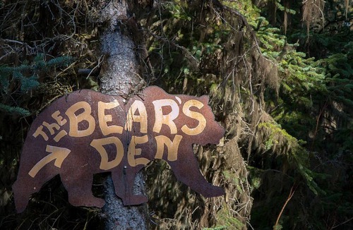 Cooper Landing Cabin | Charming Cabin Rental Surrounded by Chugach National Forest, Alaska