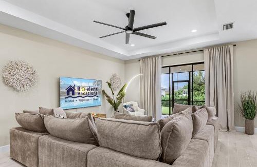Burnt Store House | Charming, Comfort and Relaxation Await! - Casa Bella - Roelens
