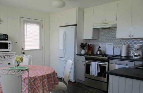 Charlestown Cottage | Charming cottage with fabulous pond views, kayak pond access & minutes to beach.
