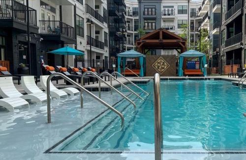 Sobro Apartment | Charming Downtown Oasis - Two and a Half Blocks to Broadway