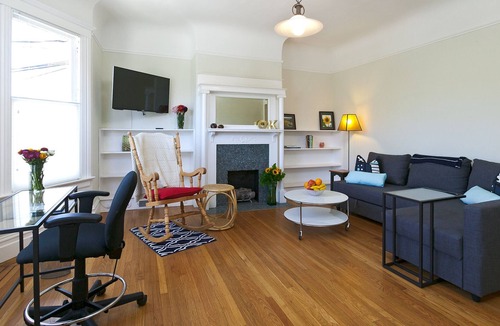 Dolores Heights Apartment | Charming Edwardian Castro District apartment