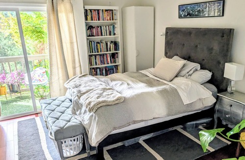 Moraga House | Charming, Green Hilltop Home
