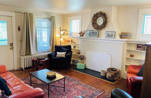 Fairbanks Cottage | Charming Historic cottage close to downtown Fairbanks