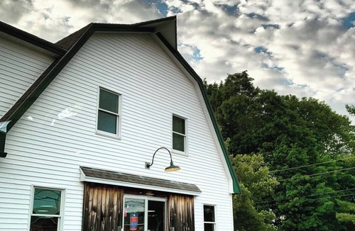 Damariscotta Cottage | Charming Lakefront Cottage ~ Private Dock w/Stunning Lake Views