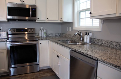Lexington House | Charming, Large Home with Full Basement Retreat – Perfect for Families or Groups