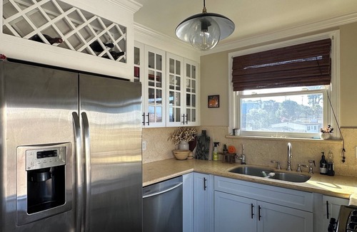 Crocker-Amazon House | Charming Mid-Century Home 3bd 1 ba, Easy Parking in San Francisco Relaxing Area