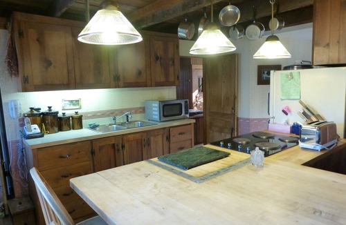 Moretown House | Charming Old Rustic Farmhouse, Privacy, House With Character