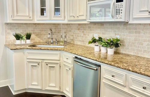 Conroe House | Charming, quiet, townhome close to I45