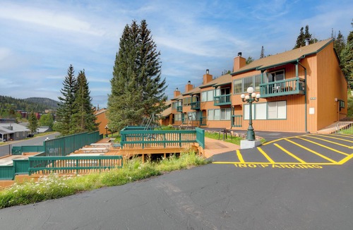Brian Head Apartment | Charming Ski Condominium w/Resort Views!