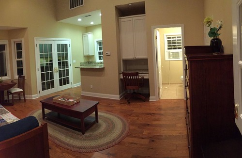 Los Gatos Apartment | Charming studio cottage w/lovely gardens, close to town