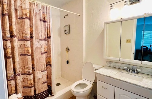 San Carlos House | Charming, sunny, quiet 3-bed bungalow in San Carlos, strong WiFi, hot tub, BBQ.