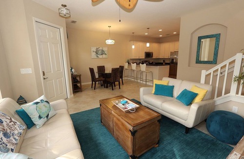 Biggar House | Charming Three Bedroom Townhome in an Award-Winning Community