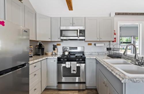 Twin Mountain House | Cheerful Cottage Close to Franconia Notch #4