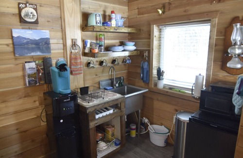 Harding-Birch Lakes Cabin | Chez Benz Cabin near Harding Lake State Recreation Area.