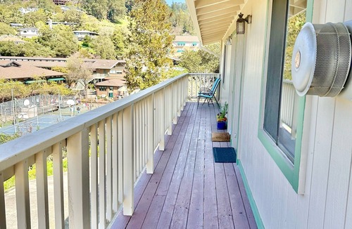Oakmore Apartment | Chic & Cozy Oakland Getaway!