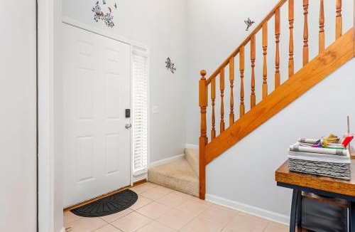 Enterprise House | Chillin at Foxchase 2BR 2BA
