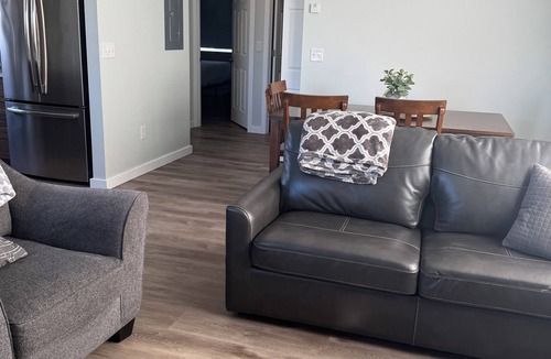 Sand Lake Apartment | City Retreat, 2 bdrm near Airport