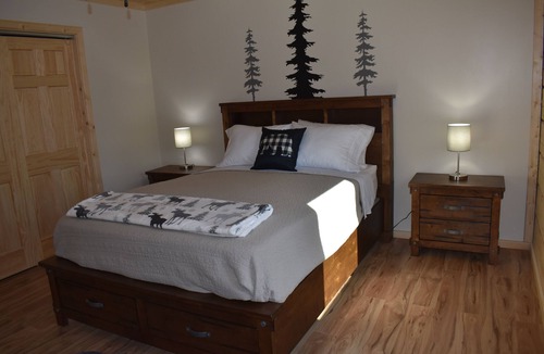 Salcha House | Clayhill Cabin - Fairbanks North Star Borough