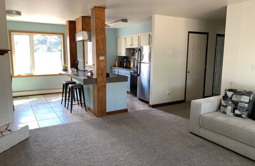 College House | Clean and Comfy House in great Fairbanks location