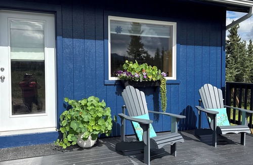 Healy Cabin | Clean & quiet cabin with stunning mountain views