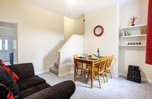Congleton House | Cloud View Cottage