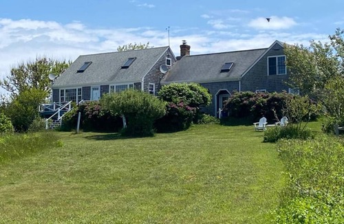 New Shoreham Cottage | Coastal Cape @ North End