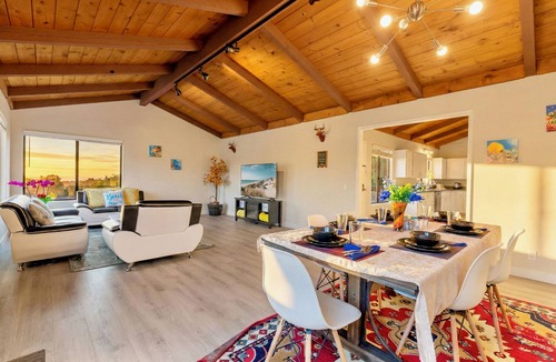 Moss Beach House | Coastal Retreat - 3,000 sqft, Pets Ok, Walk 2 Beach & Tidepools, Surf, see Seals