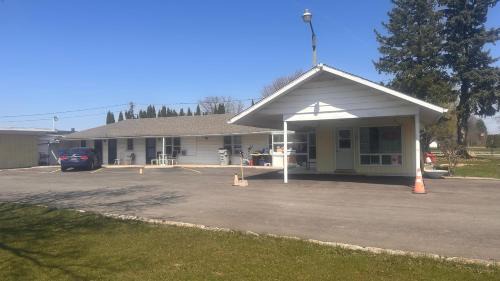 Chatham-Kent Hotel | Colonial Motel