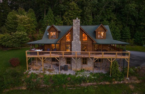 Vein Mountain House | Come to Escape
