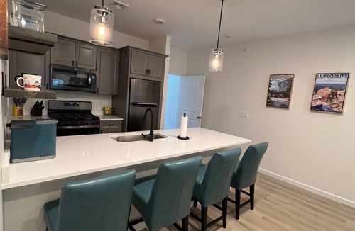 Lincoln Ski Chalet | Comfortable 3-bedroom new construction condo minutes from Loon Mtn & Lincoln.