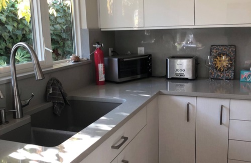 The Willows House | Comfortable 3 BR home in Menlo Park available for 2-3 month rental.