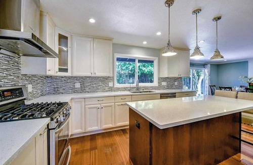 Santa Clara House | Comfortable 4BR Home｜Pet & Family Friendly｜Workspace & Relaxing Patio #41481