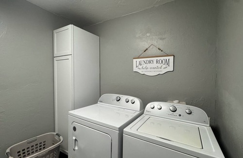 Stillwater House | Comfortable and Spacious Home close to OSU Campus