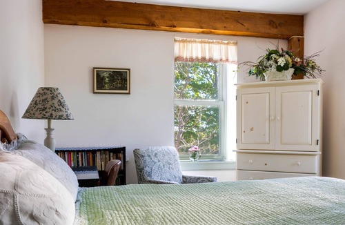 Hallowell Cabin | Comfortable Honeymoon Suite on a Farmstead near Augusta, Maine